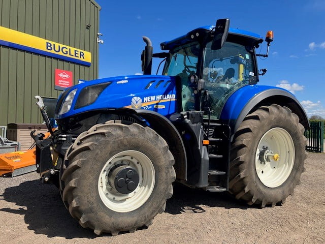 NEW HOLLAND T7.315 HD TRACTOR