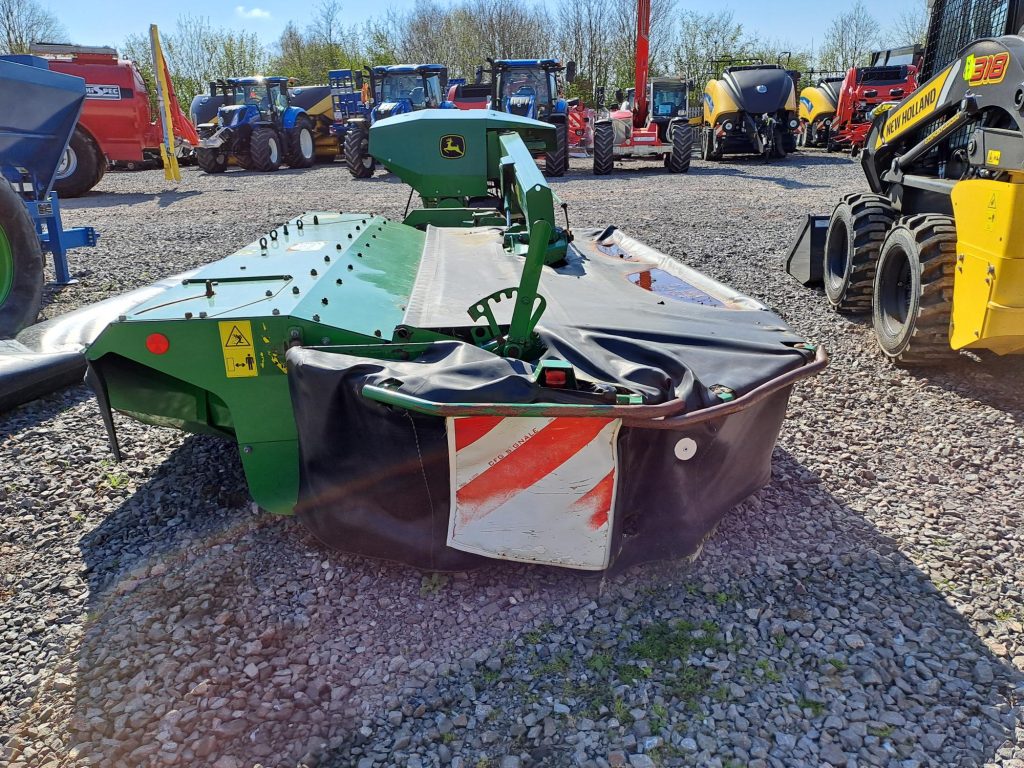 JD 331 JOHN DEERE MOWER