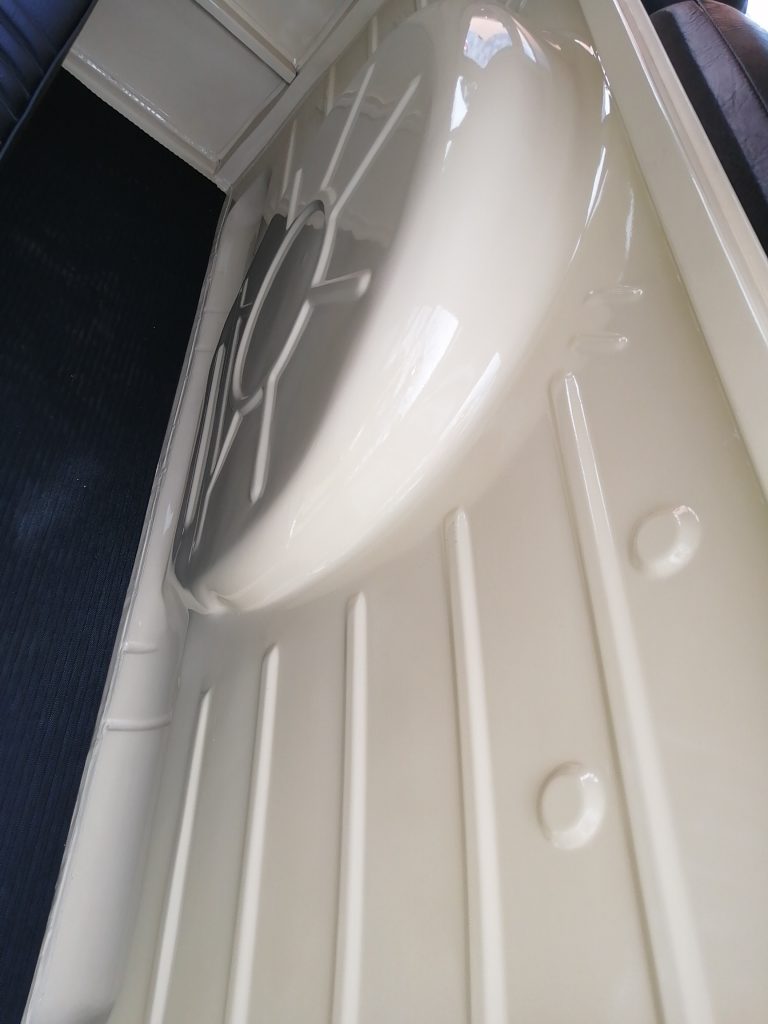 T1 split window bus 1974