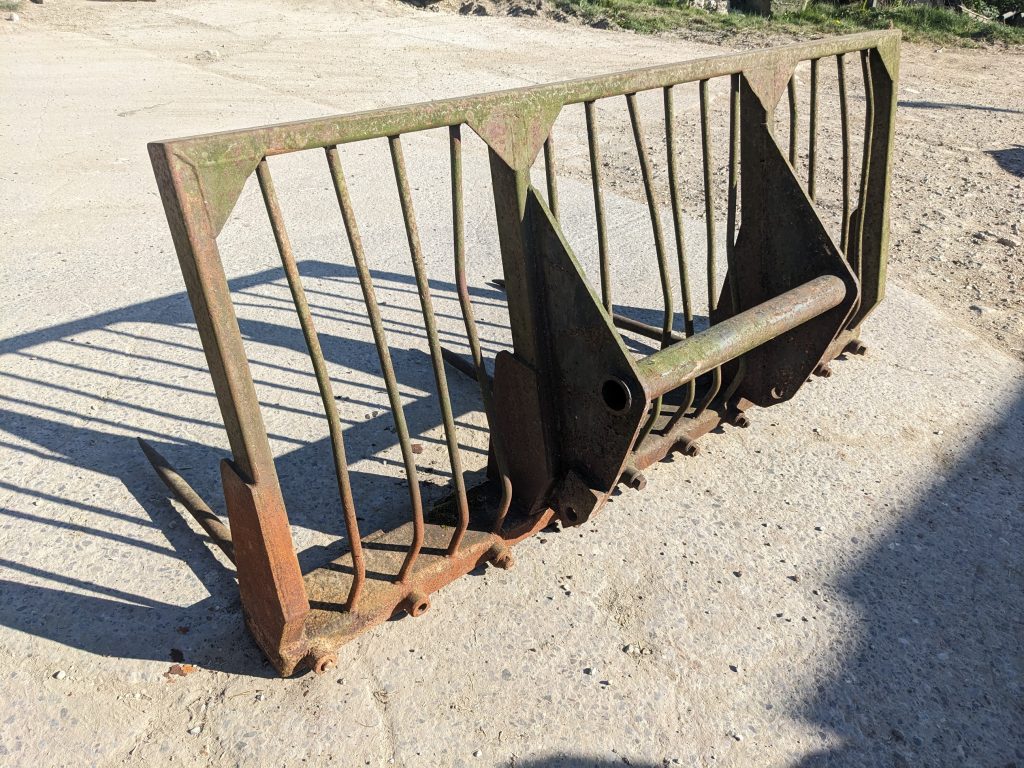Manitou Muck Fork