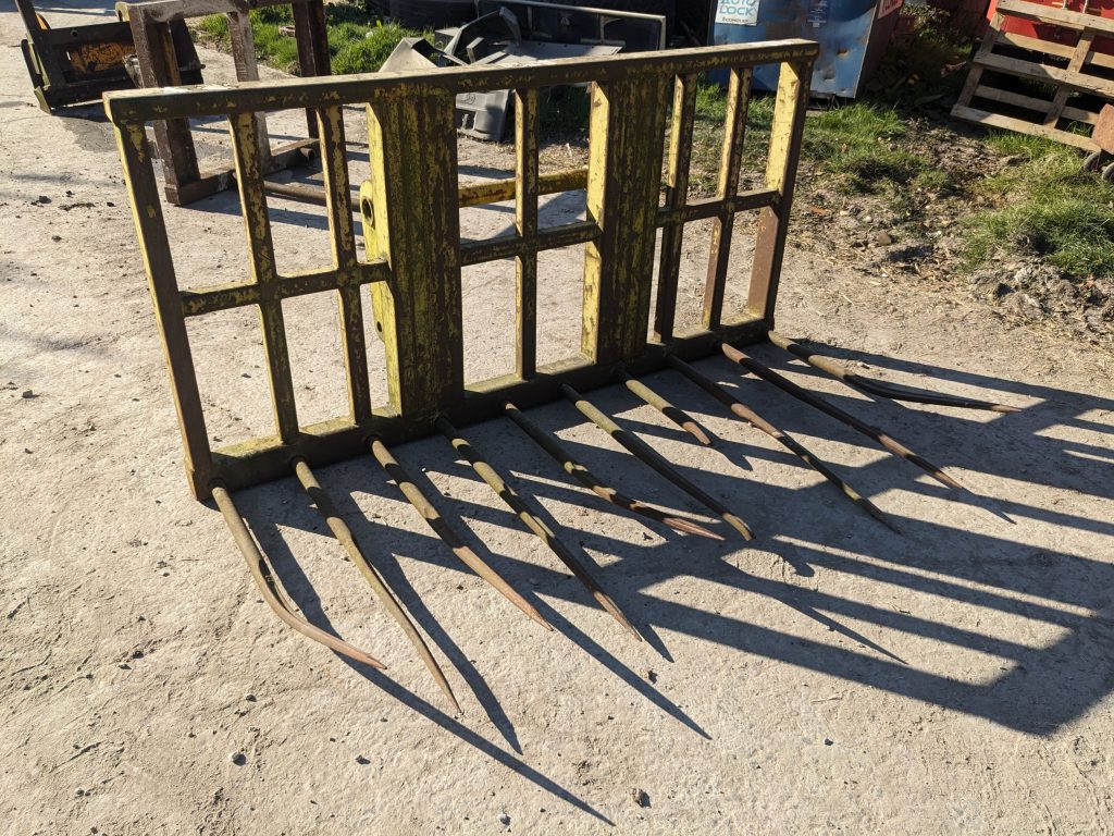Manitou Muck Fork/Buckrake