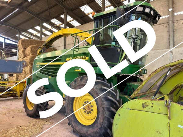 John Deere 7200 Forager