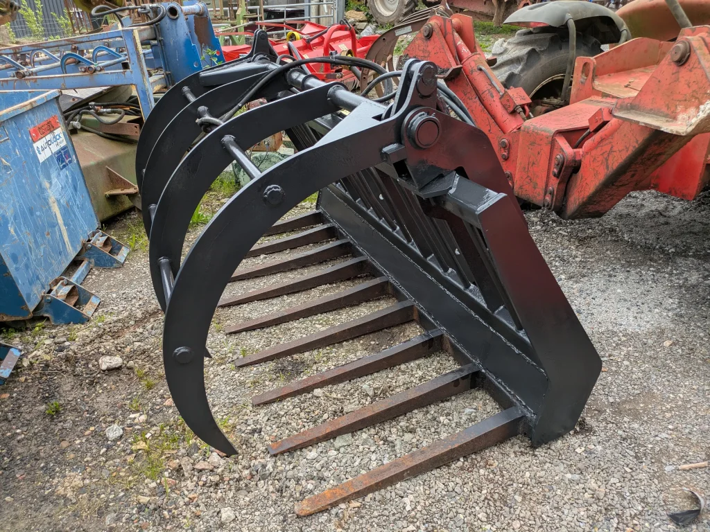 Albutt Muck Grab – Manitou Brackets