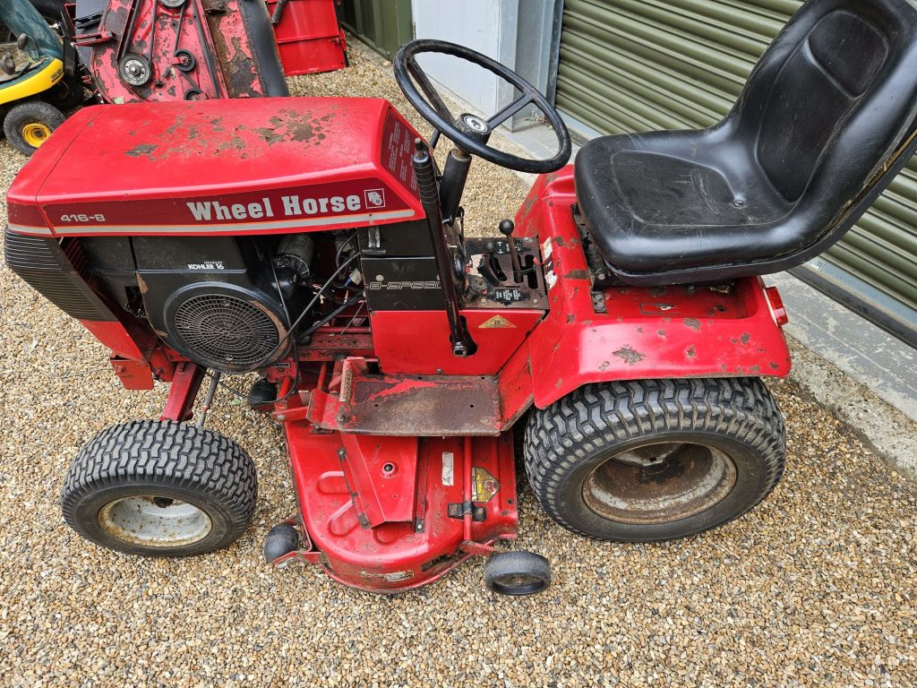 Wheel Horse 416-8 petrol ride on mower