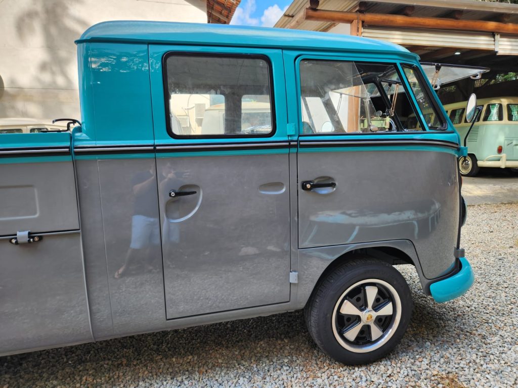 VW T1 splitwindow bus Crew Cab 1962
