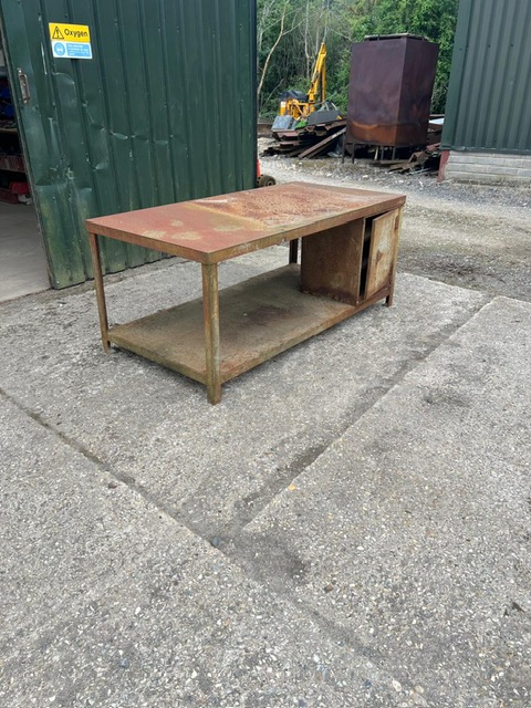 Workshop bench