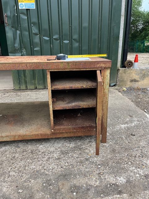 Workshop bench