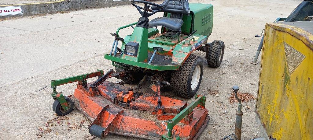 Kubota F2400