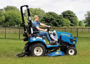 NEW HOLLAND BOOMER RANGE