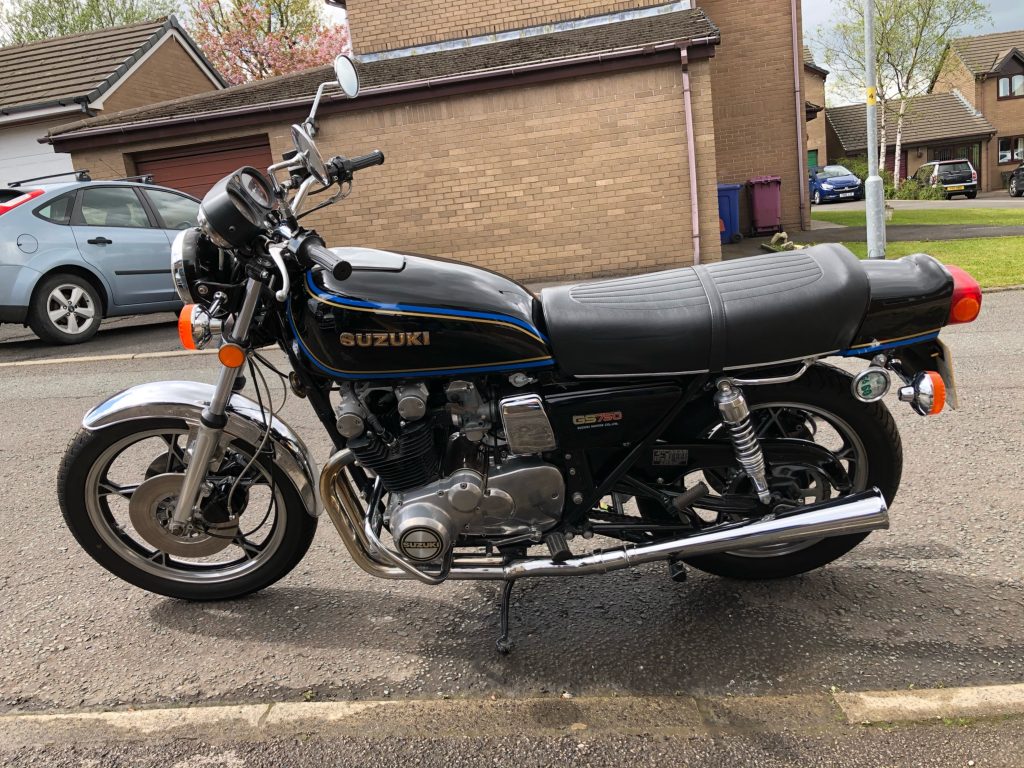 SUZUKI GS750