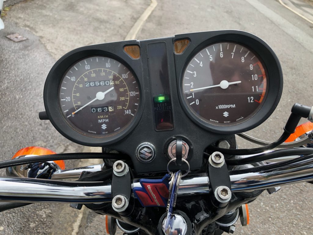 SUZUKI GS750