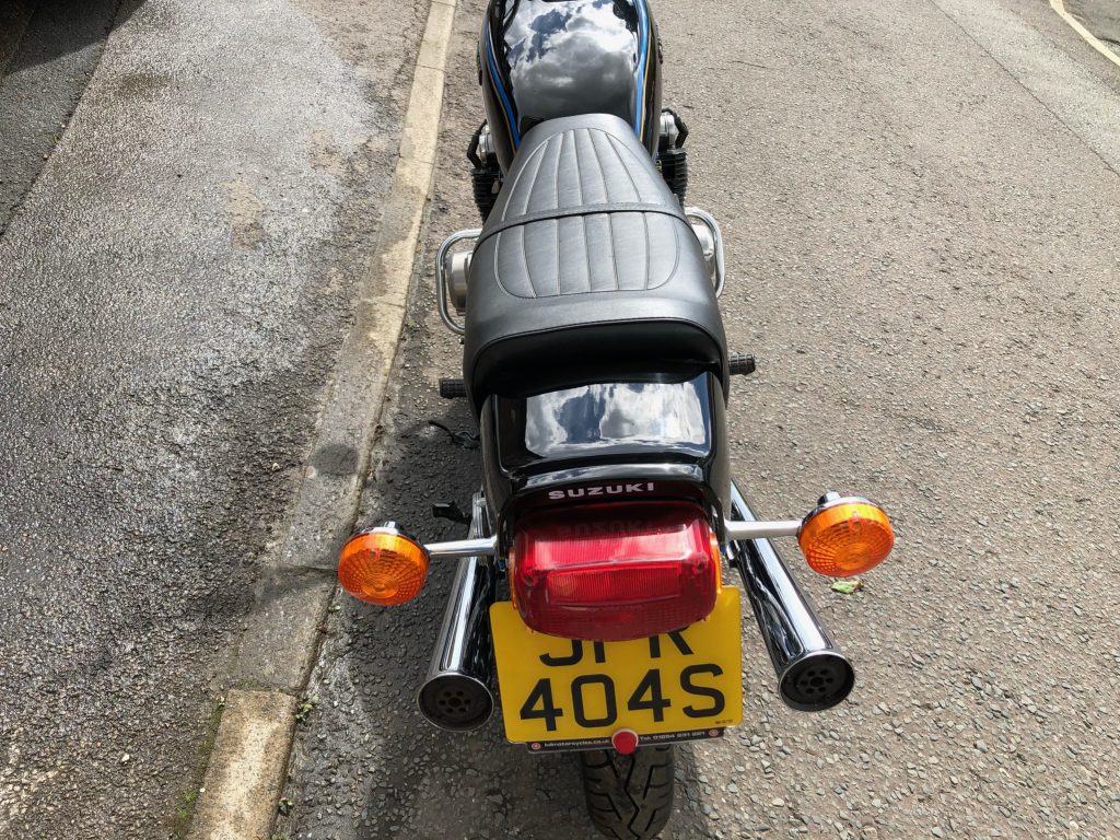 SUZUKI GS750