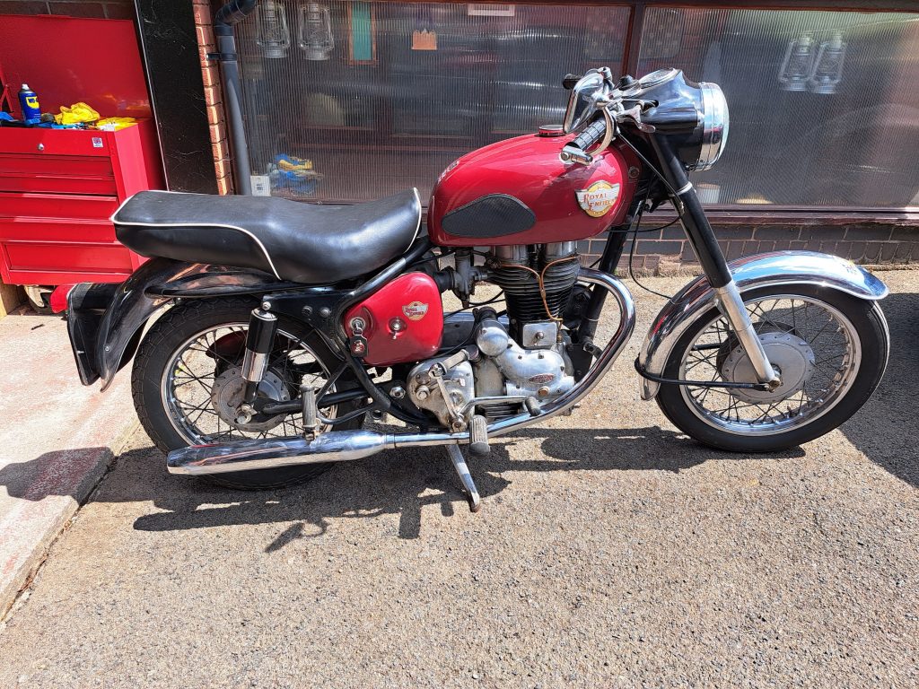 Royal Enfield 350cc Bullet