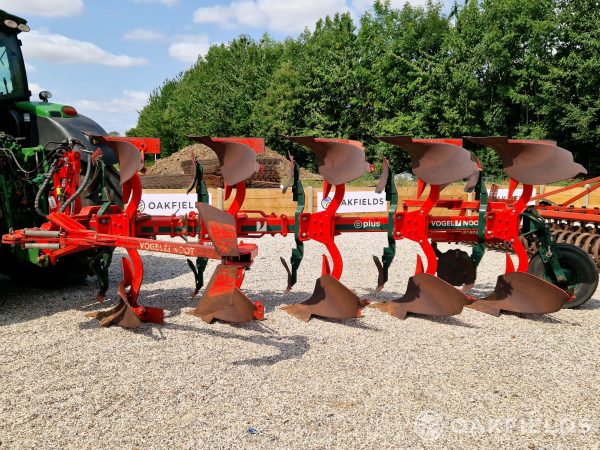 Vogel & Noot ©plus XMS950 Vario 5 Furrow Plough