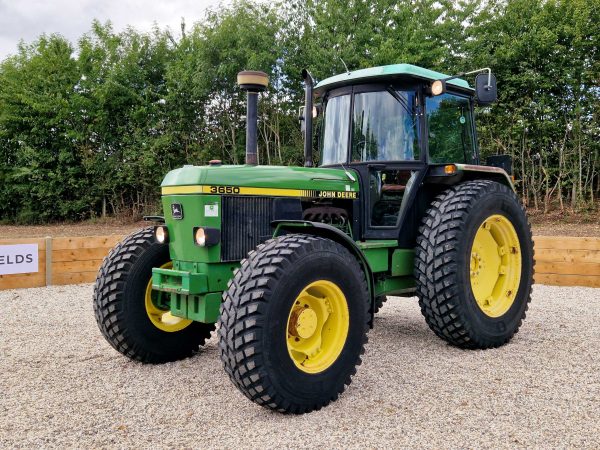 1990 John Deere 3650 Tractor