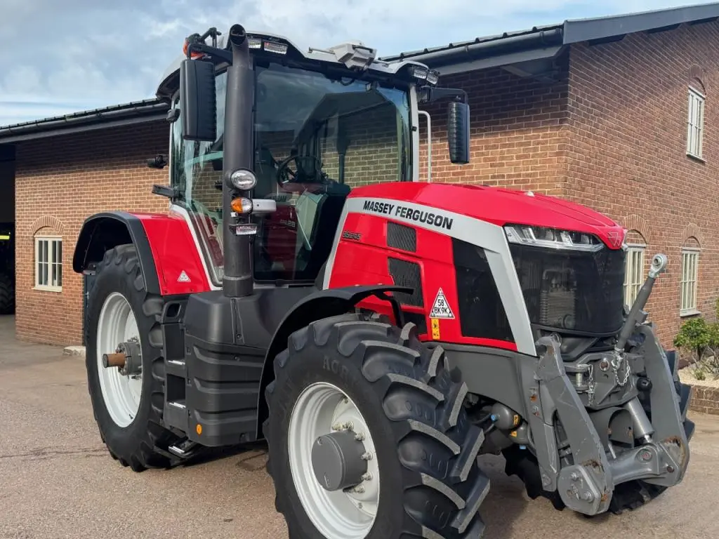 Massey Ferguson 8S.245 Exclusive, 04/2024, 1,240 hours