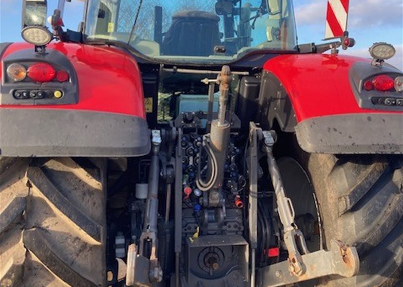 Massey Ferguson 8737SEXDV Tractor