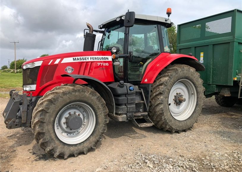 Massey Ferguson 7726EFDV Tractor