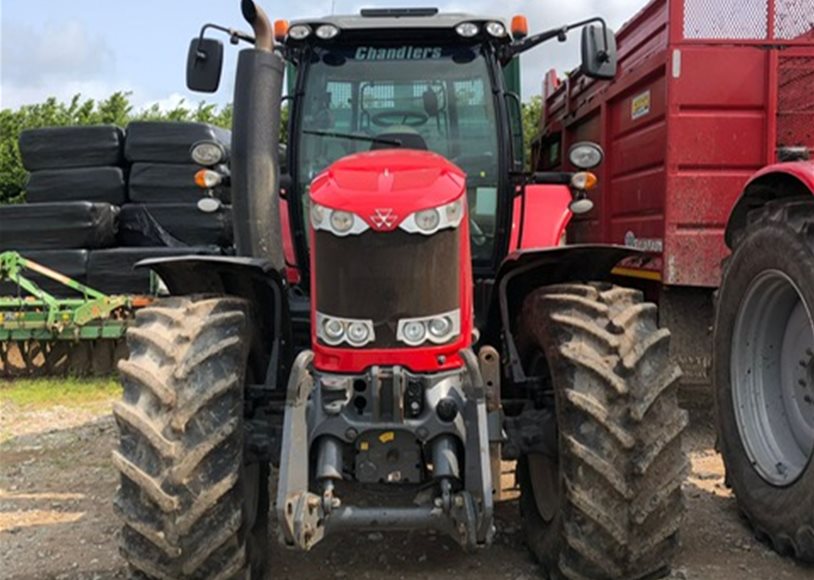 Massey Ferguson 7726EFDV Tractor