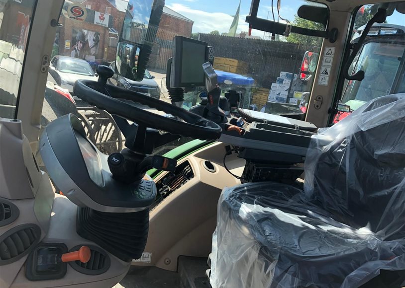 Fendt 724 Tractor
