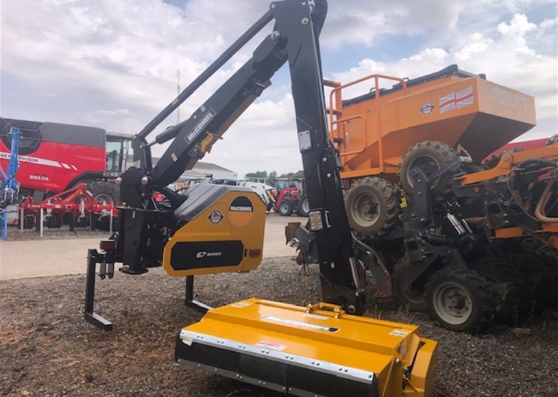 Mc Connell PA6567T Hedgecutter