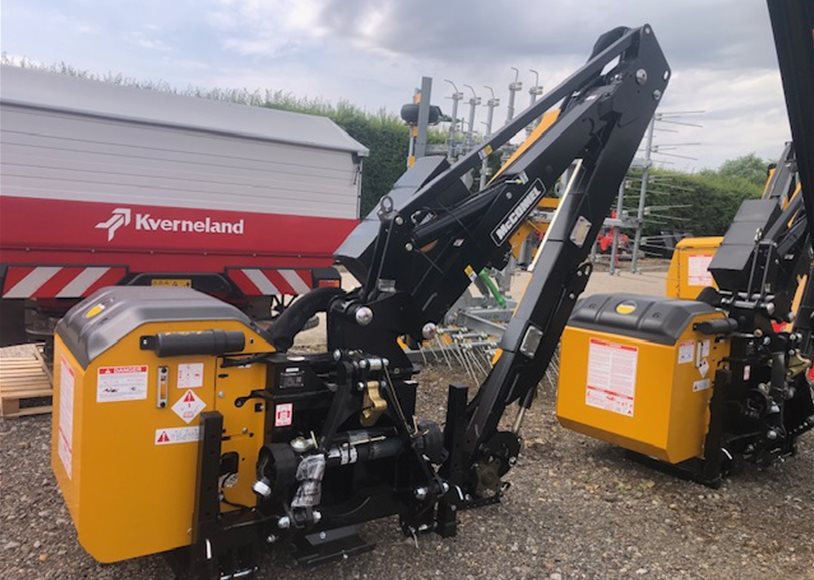 Mc Connell PA6567T Hedgecutter