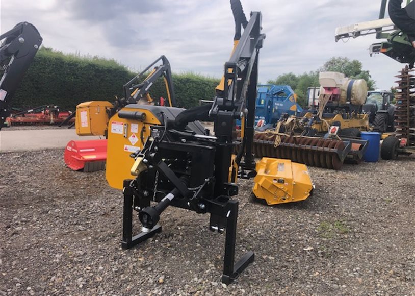 Mc Connell PA6567T Hedgecutter