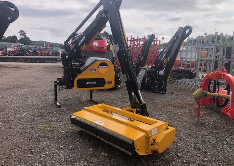Mc Connell PA6567T Hedgecutter