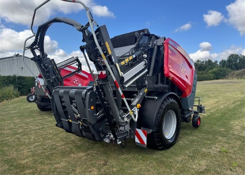 Massey Ferguson RB4160V Baler (Round)