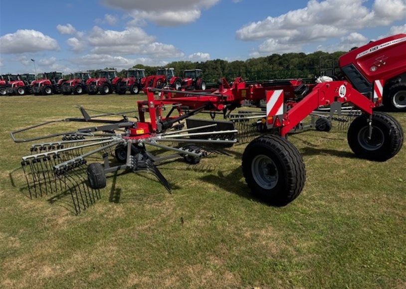 Massey Ferguson RK802 Rake