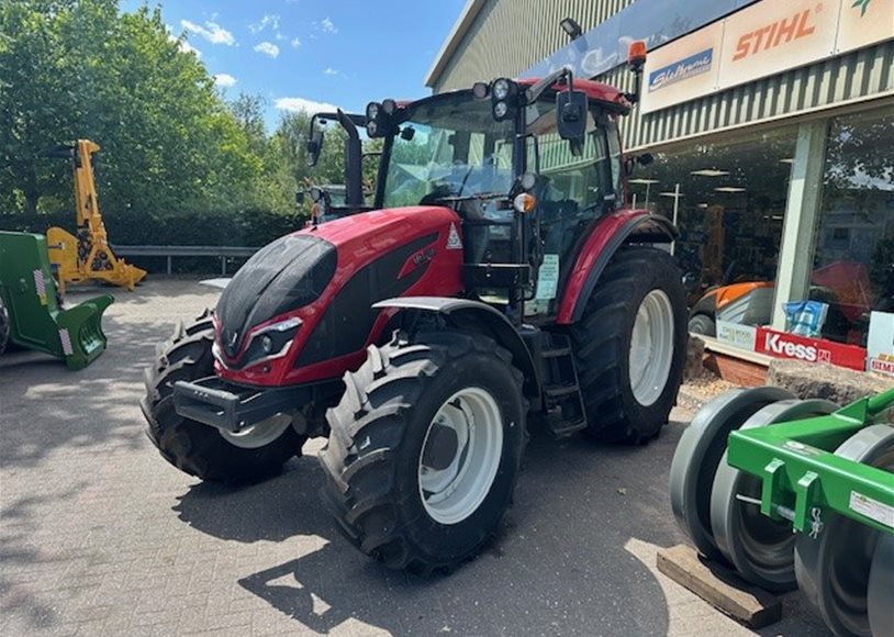 Valtra A115MH4 Tractor