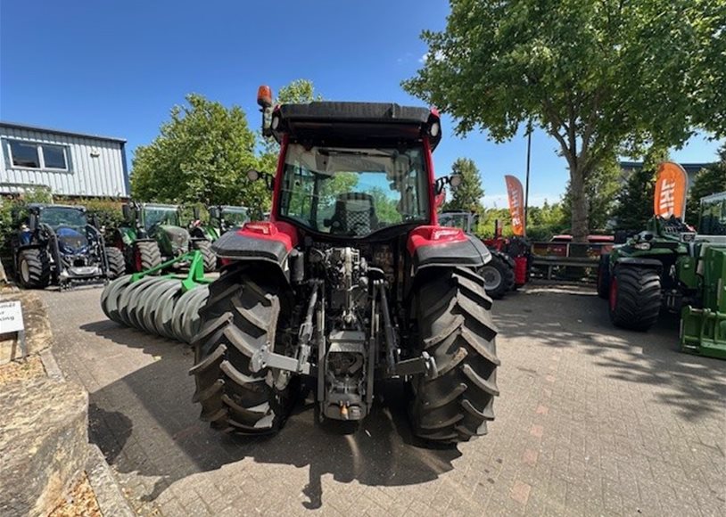 Valtra A115MH4 Tractor