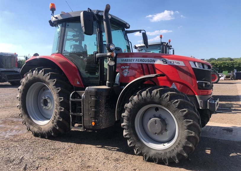 Massey Ferguson 7716SESD6 Tractor