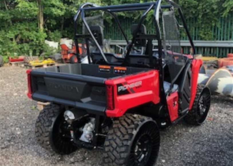 Honda PIONEER Atv