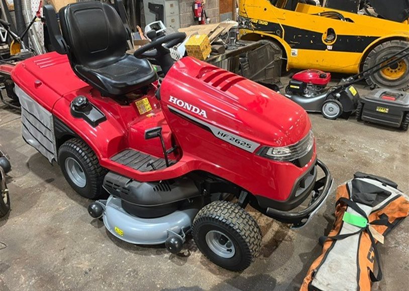 Honda HF2625HTEH Ride On Mower
