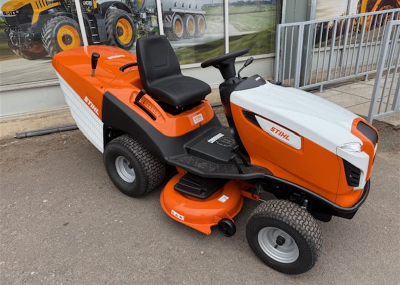 Stihl 6112 ZL Ride On Mower