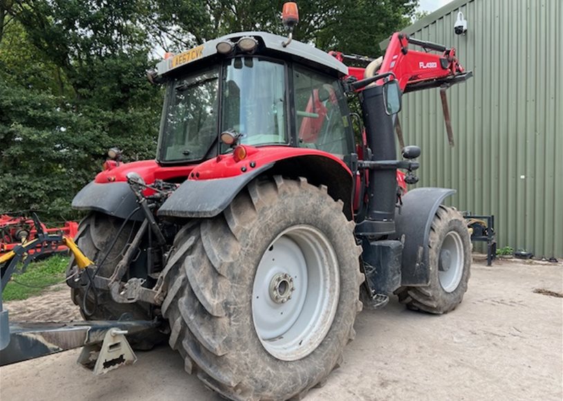 Massey Ferguson 7718SEFD6 Tractor
