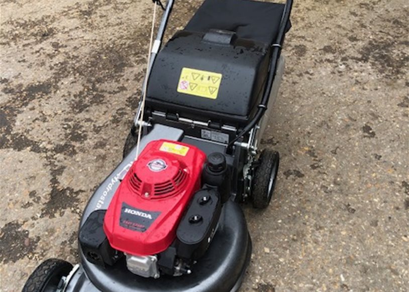 Honda HRH536 HX Grasscutter