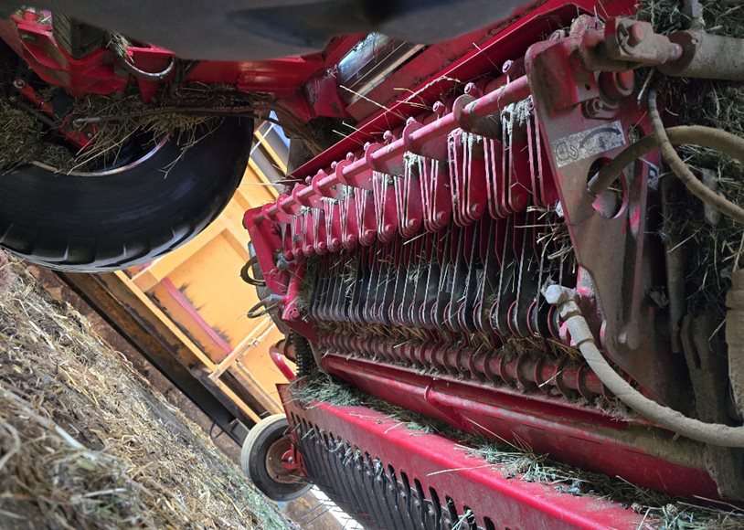 Lely TORNADO Baler (Round)