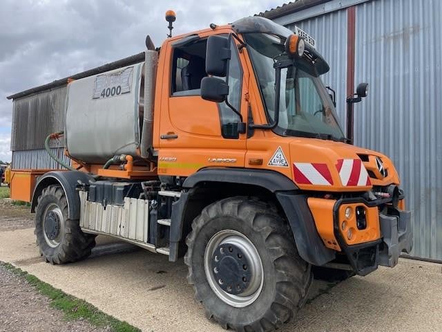 MERCEDES-BENZ UNIMOG U530