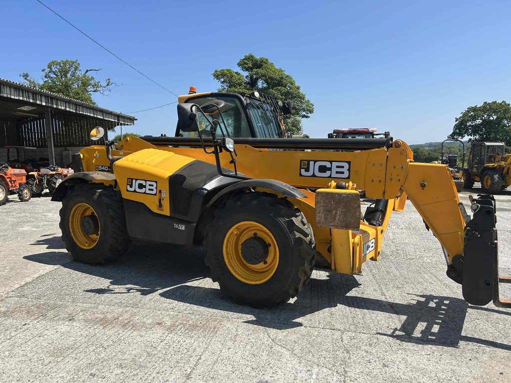 JCB 540-140 Hi Viz