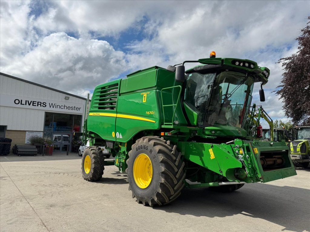John Deere T670I HILLMASTER