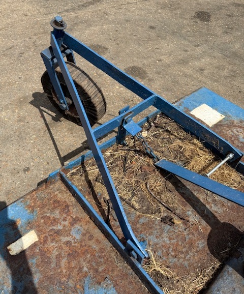 Big Bee Topper For Breaking