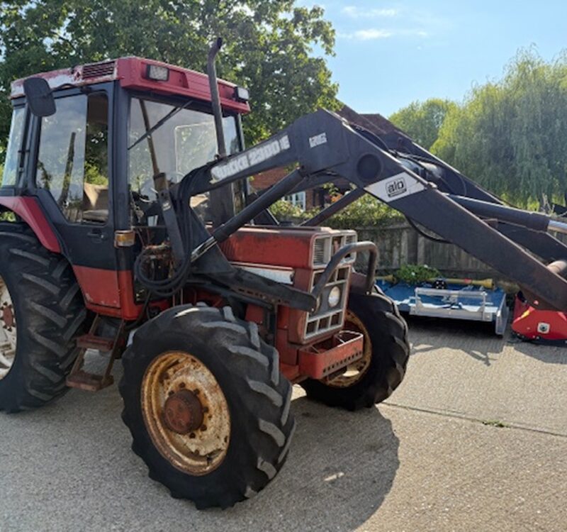 Case 885 XL