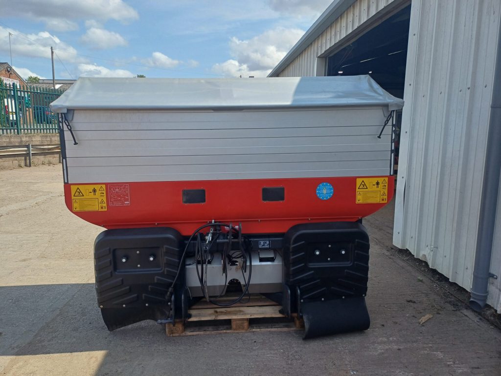 KVERNELAND UK LTD 300