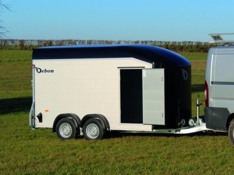 Debon C700 Box Trailer