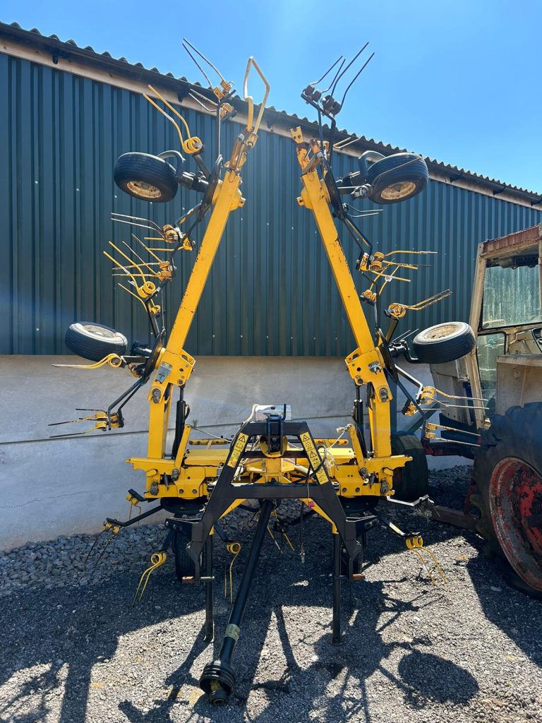 New Holland Proted 760 Six Rotor Tedder