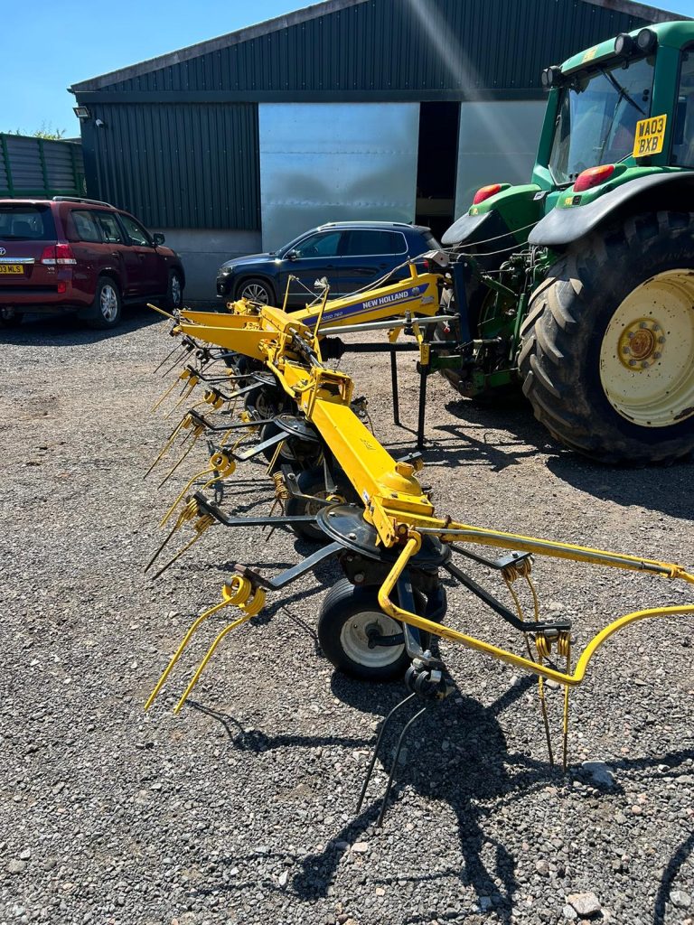 New Holland Proted 760 Six Rotor Tedder