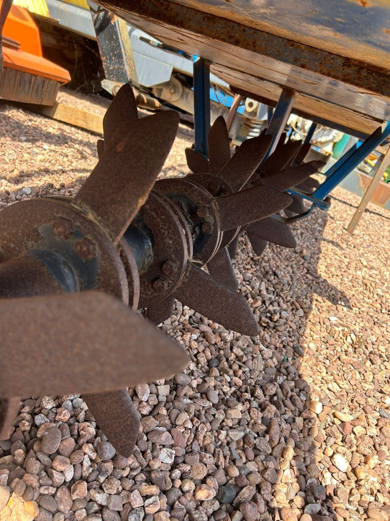 OxyGenerator Grassland Aerator