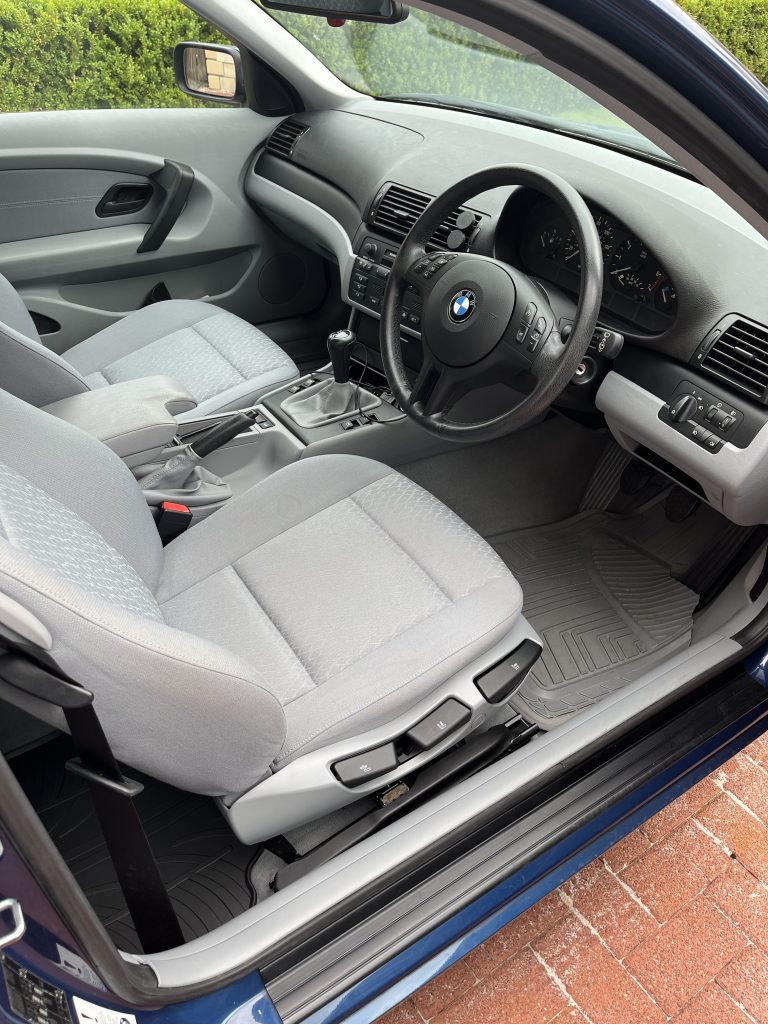 BMW 318TI COMPACT 2002 GENUINE 14900 MILES